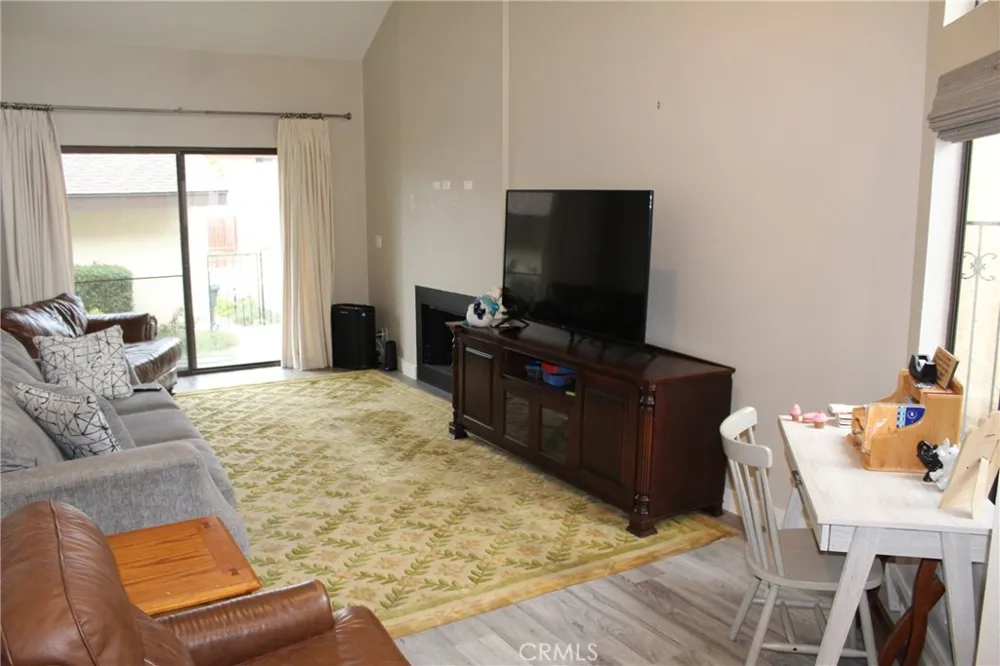 8267 San Bernardino Rancho Cucamonga, CA 91730