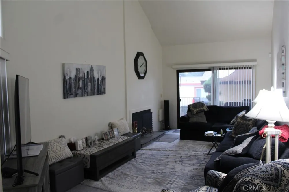 8267 San Bernardino Rancho Cucamonga, CA 91730