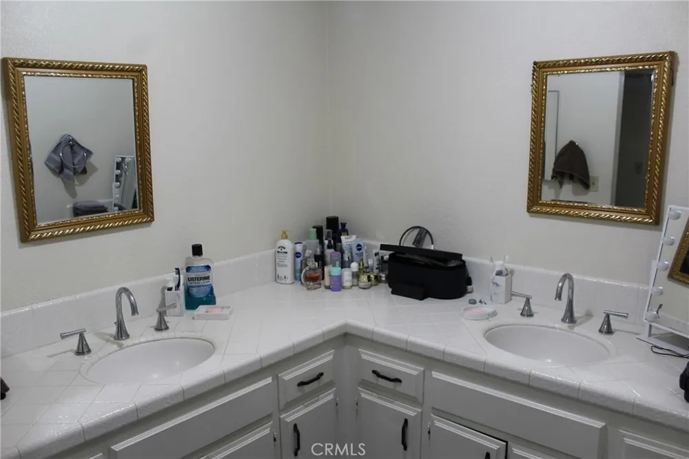 8267 San Bernardino Rancho Cucamonga, CA 91730
