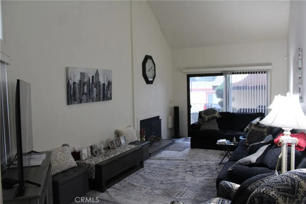 8267 San Bernardino Rancho Cucamonga, CA 91730