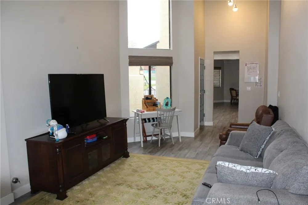 8267 San Bernardino Rancho Cucamonga, CA 91730