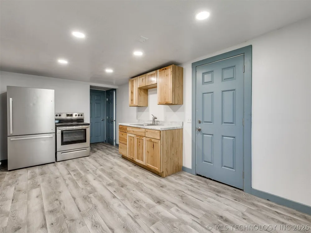 408 Lincoln Avenue Sand Springs, OK 74063