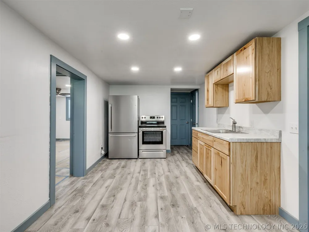 408 Lincoln Avenue Sand Springs, OK 74063
