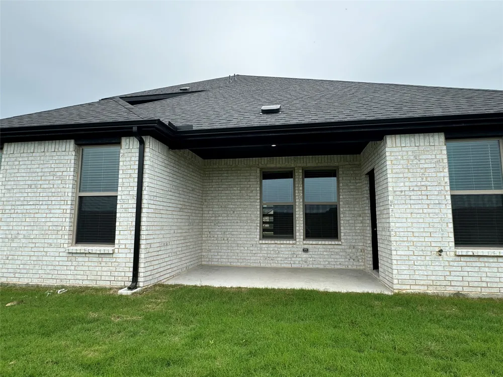 831 Rosebud Trail Ferris, TX 75125