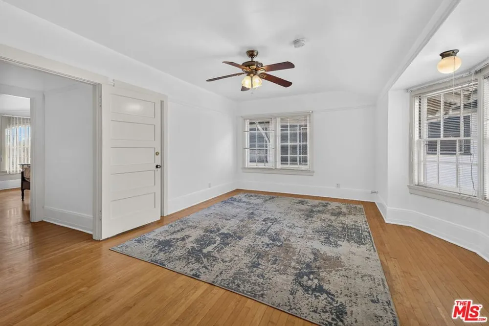 2215 W 21st Street Los Angeles, CA 90018