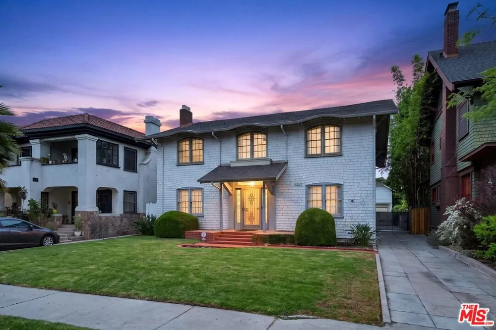 2215 W 21st Street Los Angeles, CA 90018