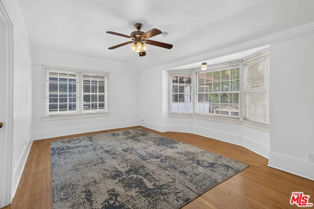 2215 W 21st Street Los Angeles, CA 90018