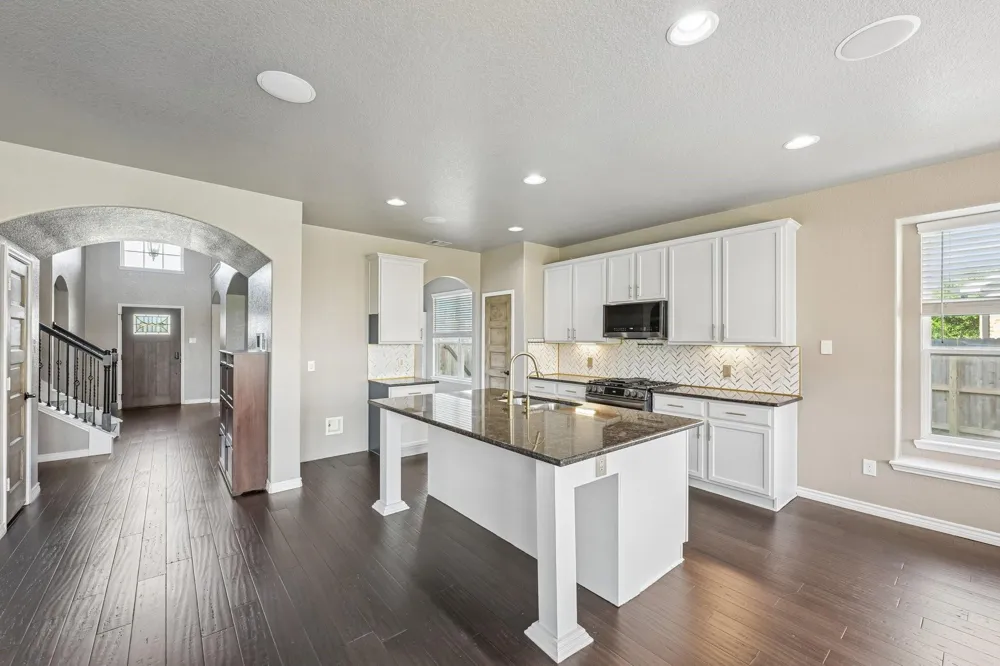 5172 Arbor Cove Court Alvin, TX 77511
