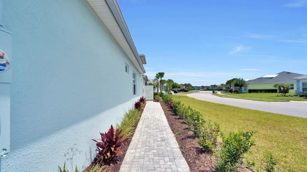 202 SUMMERTIME PLACE Daytona Beach, FL 32124