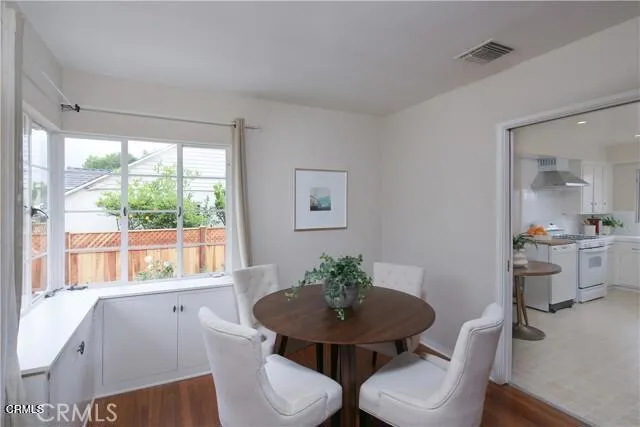 1678 Midwick Drive Altadena, CA 91001