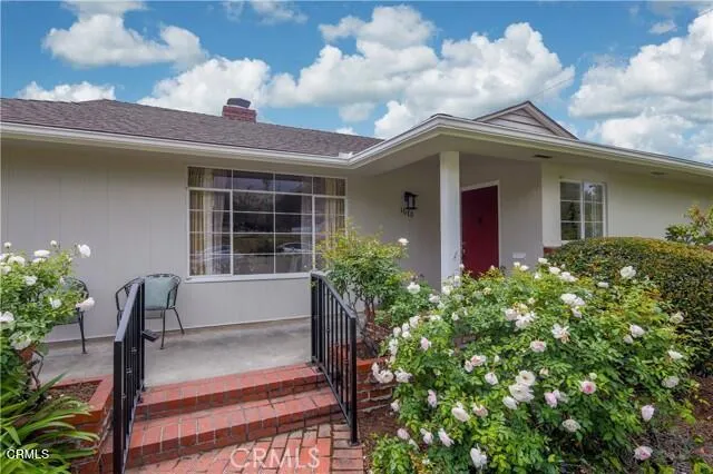 1678 Midwick Drive Altadena, CA 91001