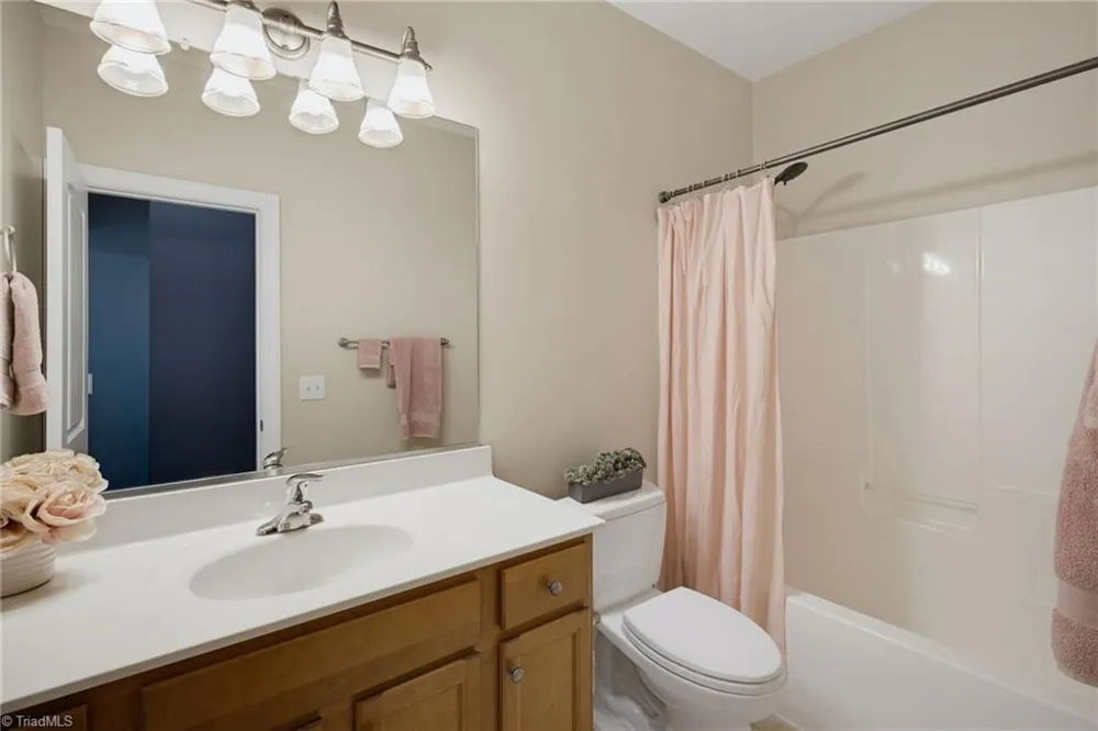 8108 Middleland Drive Browns Summit, NC 27214