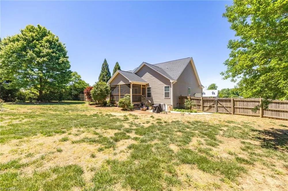 8108 Middleland Drive Browns Summit, NC 27214