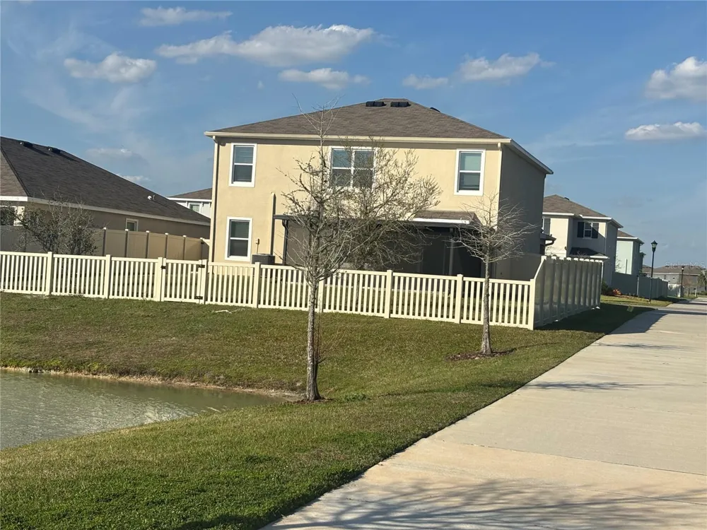32762 PEZ LANDING LANE Wesley Chapel, FL 33543