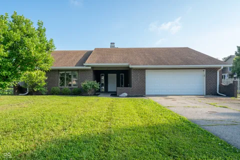 4102 W Squire Court