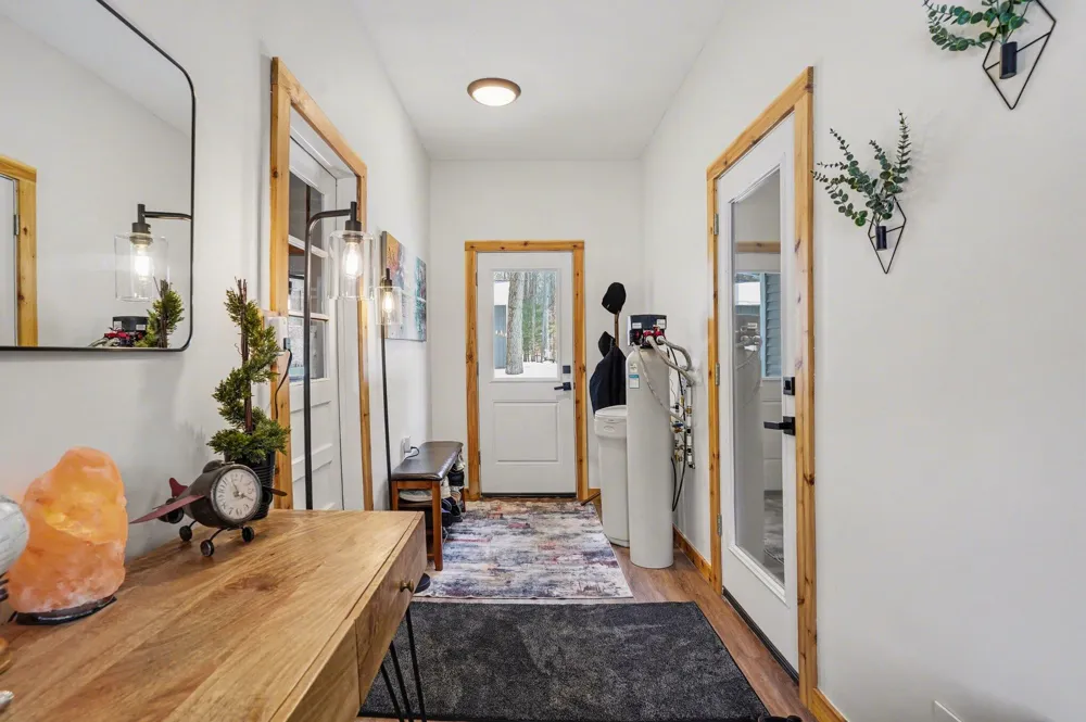 18412 148th Avenue Spring Lake, MI 49456