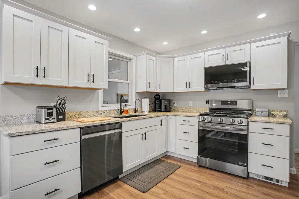 18412 148th Avenue Spring Lake, MI 49456