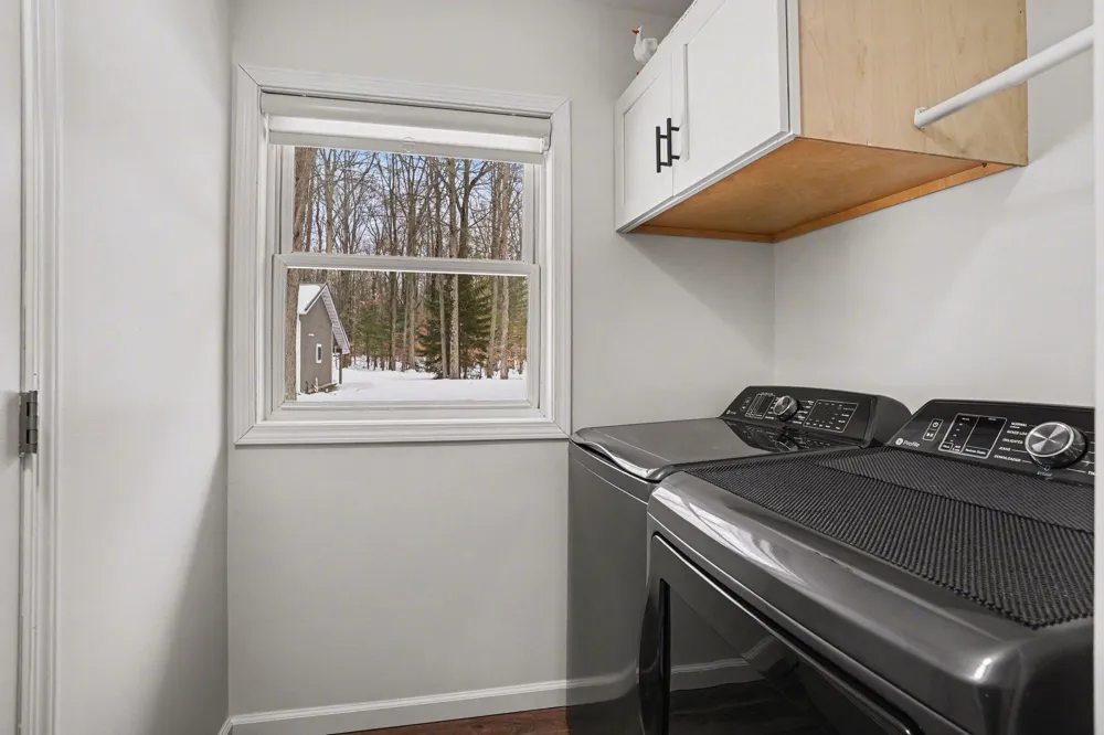 18412 148th Avenue Spring Lake, MI 49456