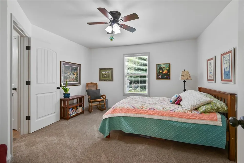 390 Marys Ln Lafayette, TN 37083