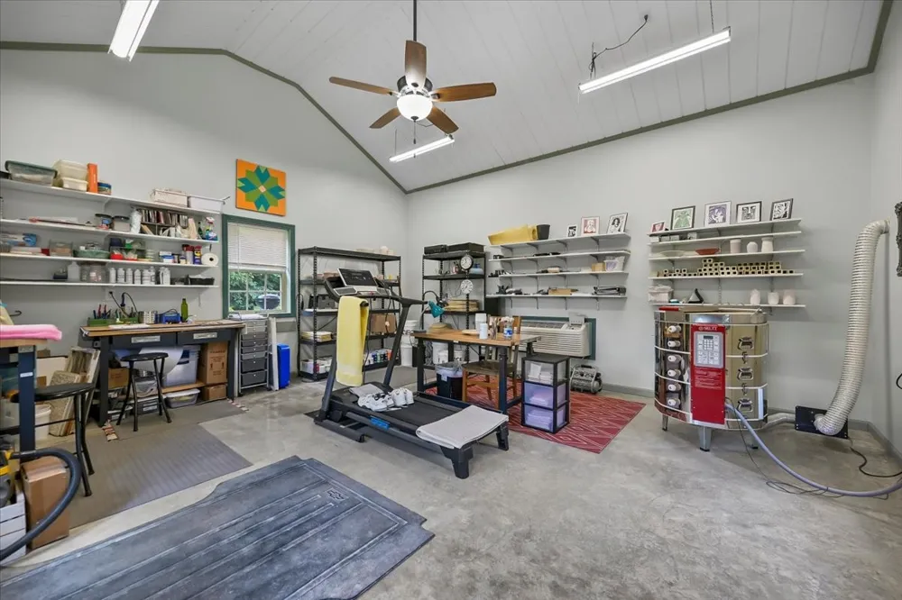 390 Marys Ln Lafayette, TN 37083