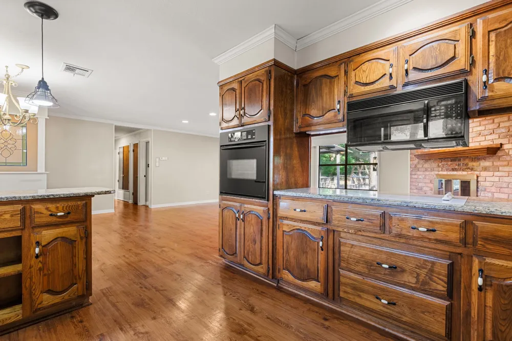 13539 Chapel Road Lorena, TX 76655