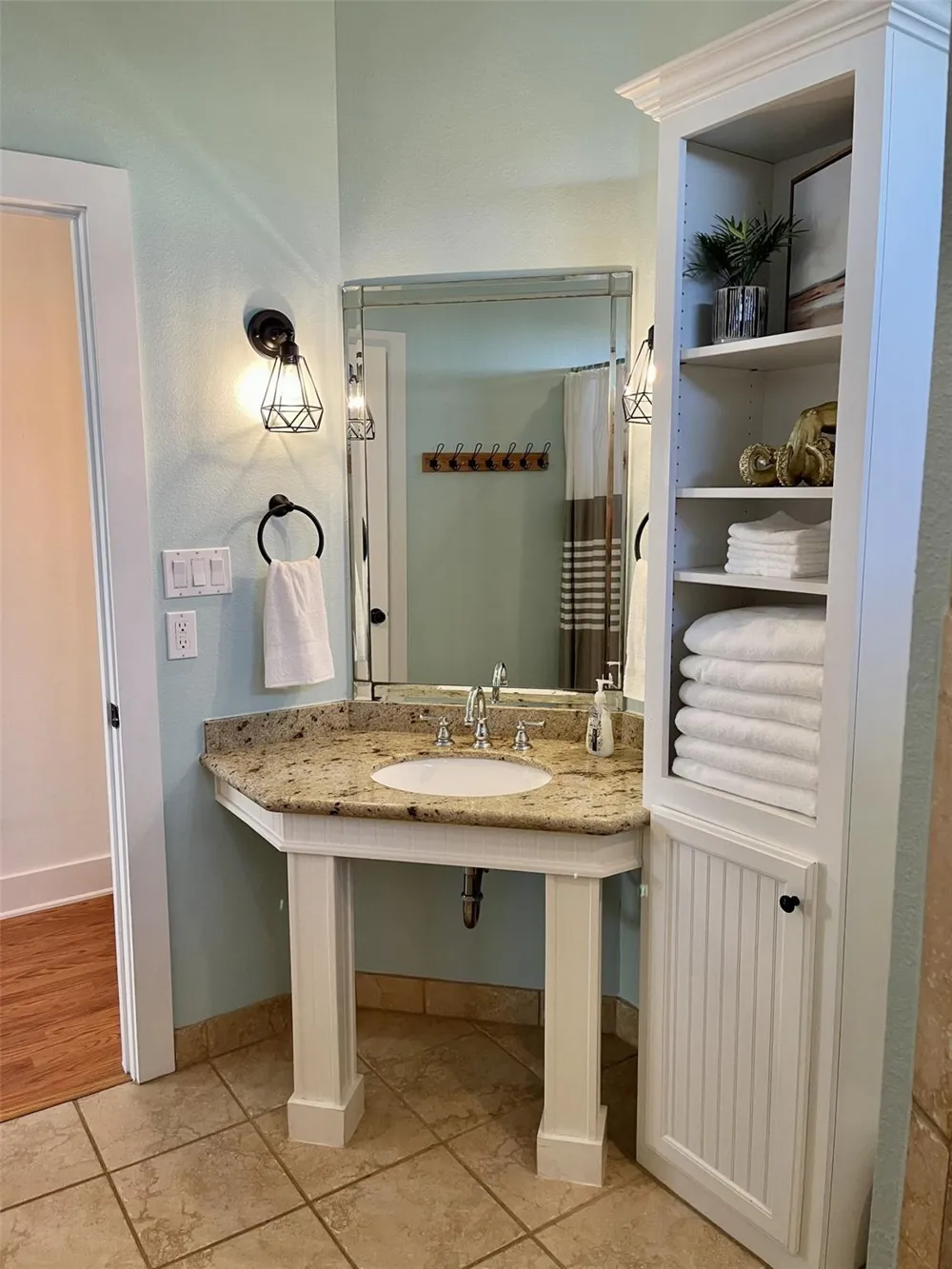 1745 Catfish Lane Crystal Beach, TX 77650