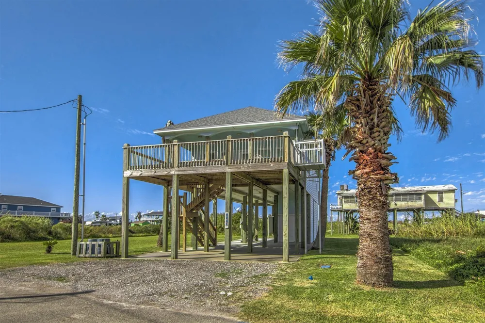1745 Catfish Lane Crystal Beach, TX 77650