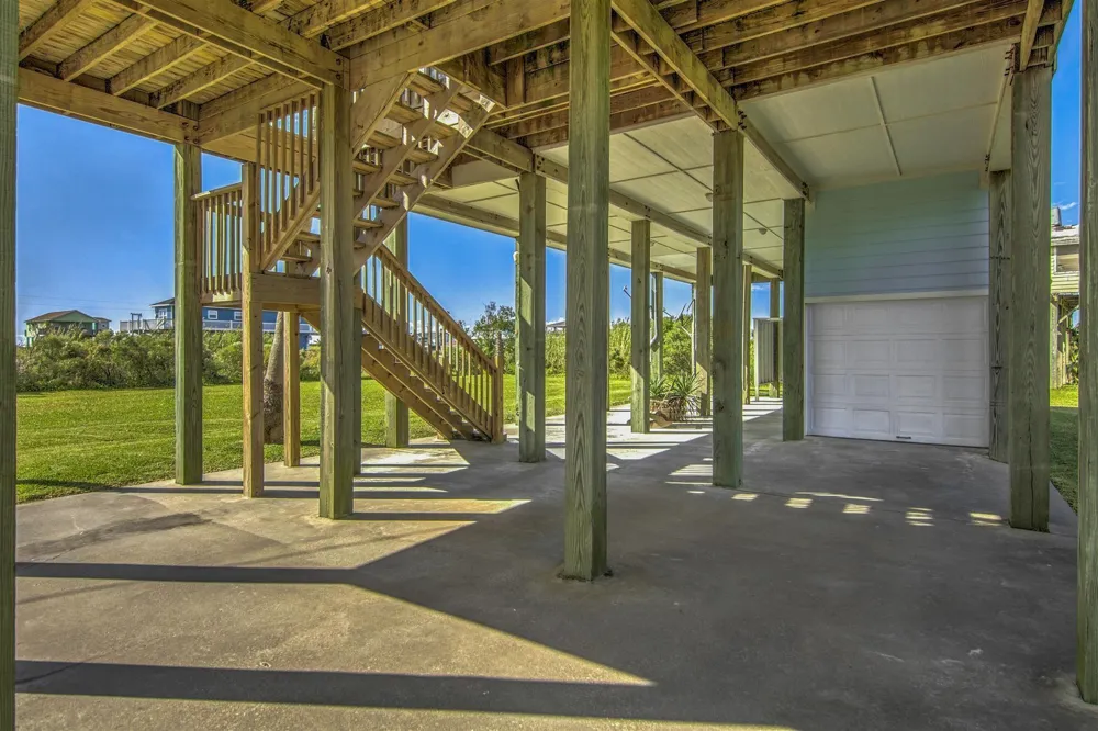 1745 Catfish Lane Crystal Beach, TX 77650