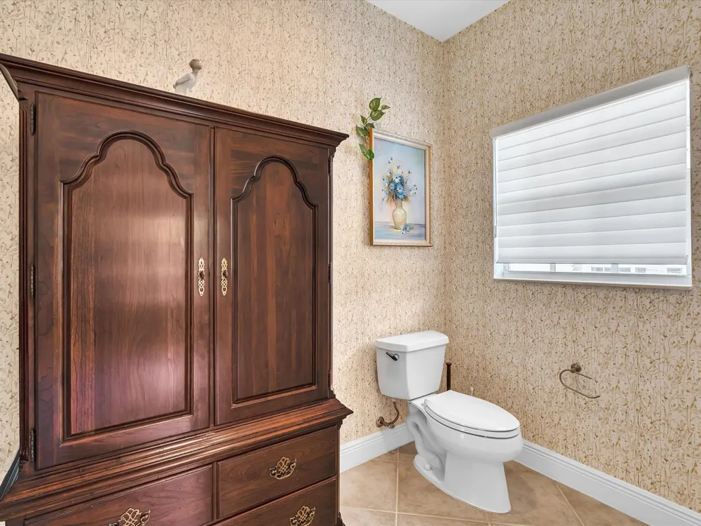 5575 NE Trieste Way Boca Raton, FL 33487