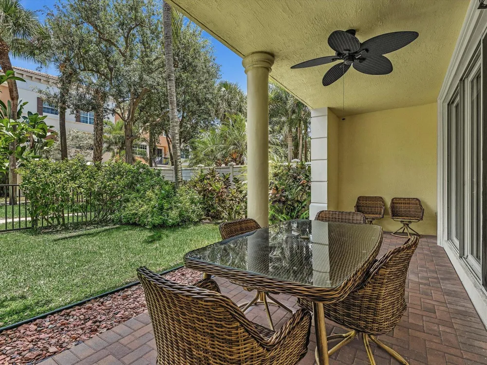 5575 NE Trieste Way Boca Raton, FL 33487
