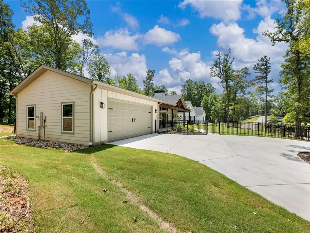 1320 heads ferry Road Cornelia, GA 30531