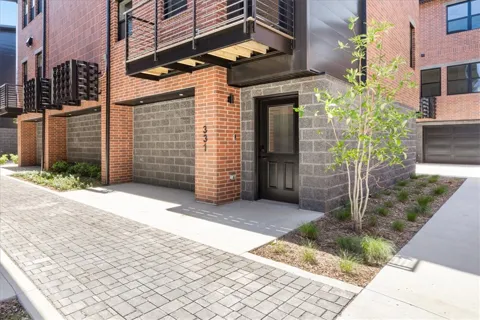 331 SW Sweetspire Court