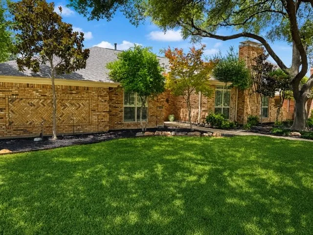 4215 Bretton Bay Lane Dallas, TX 75287