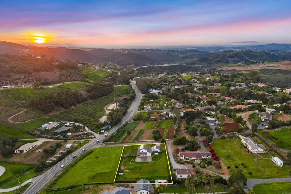 3024 Gopher Canyon Rd Vista, CA 92084