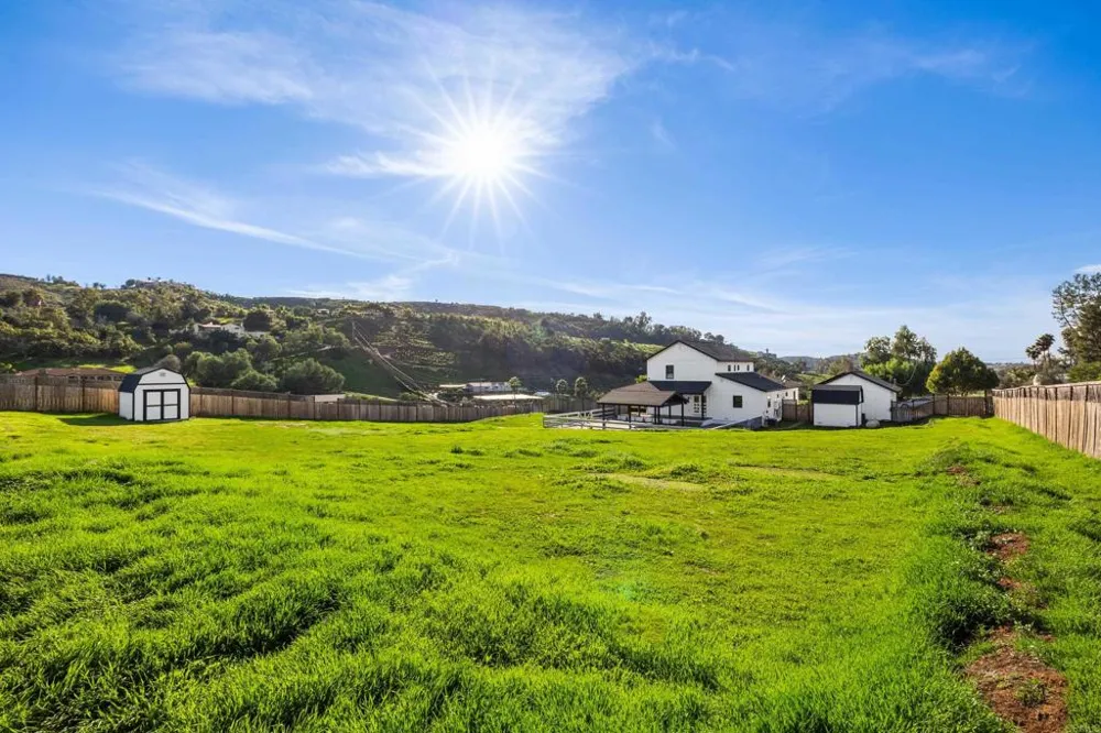 3024 Gopher Canyon Rd Vista, CA 92084