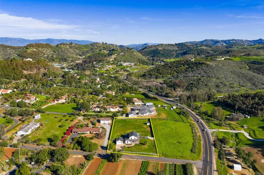 3024 Gopher Canyon Rd Vista, CA 92084