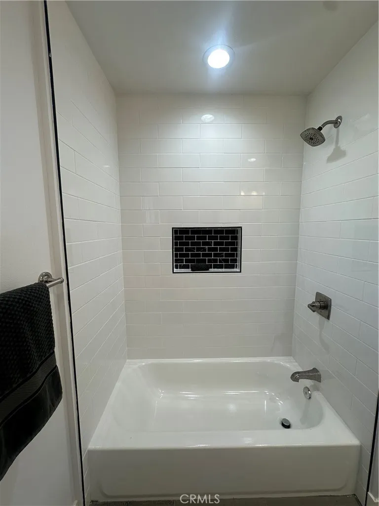 5344 Adenmoor Lakewood, CA 90713