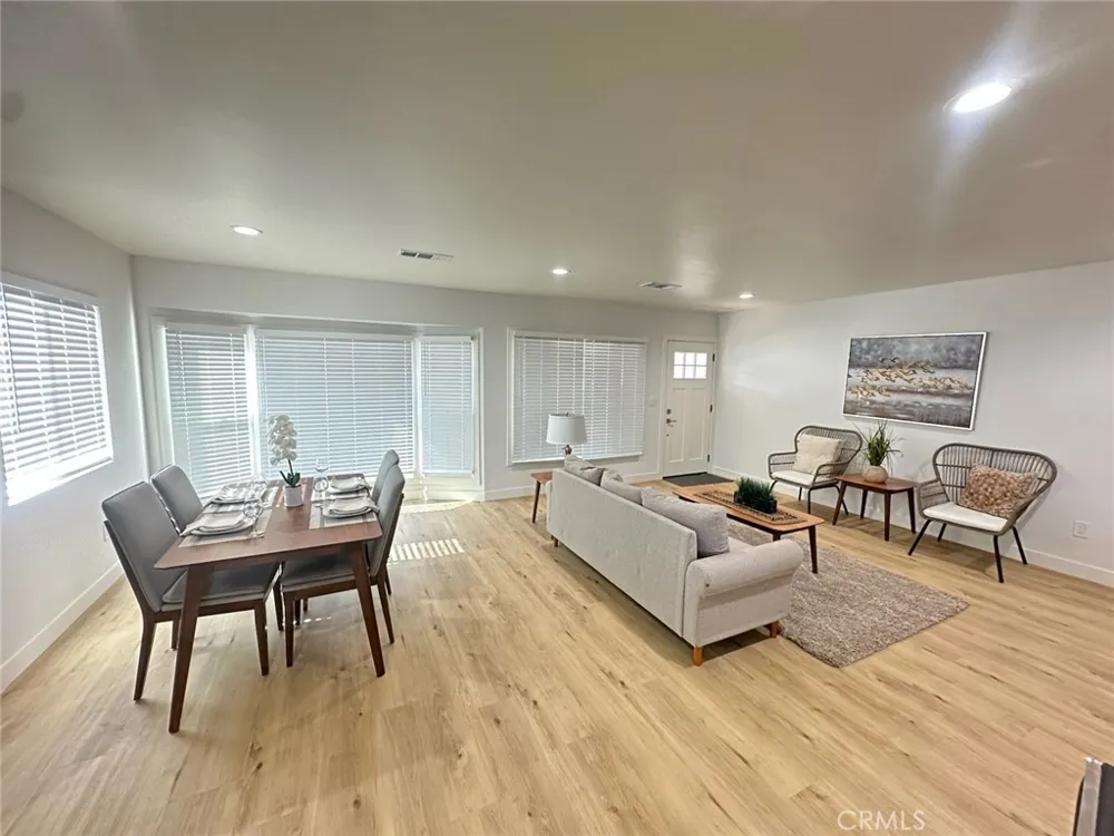 5344 Adenmoor Lakewood, CA 90713