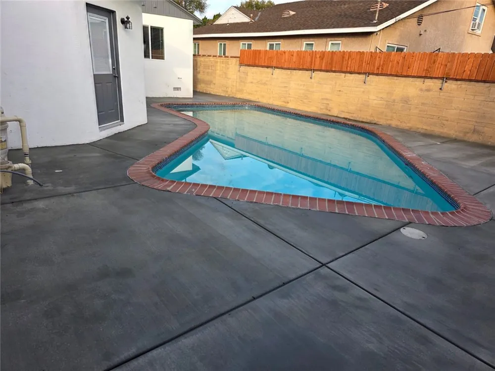 5344 Adenmoor Lakewood, CA 90713