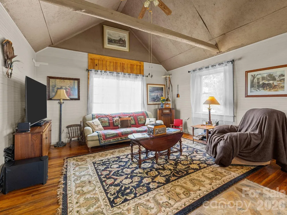 232 Blue Mountain Lane Tryon, NC 28782