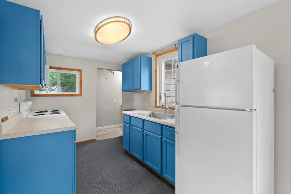 7949 Oak Street Vicksburg, MI 49097
