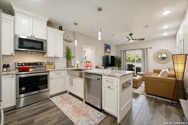 1228 Ervendberg Ave ## 104 New Braunfels, TX 78130