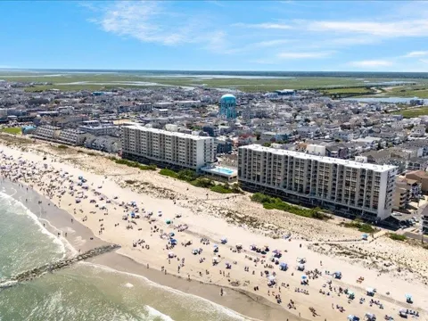 3700 Boardwalk