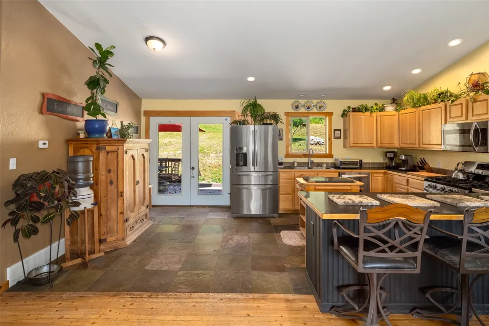 28425 County Road 179 Oak Creek, CO 80467