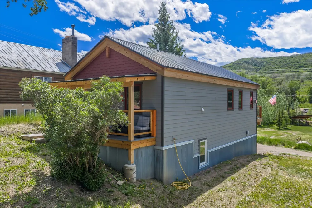 404 Bell Avenue Oak Creek, CO 80467
