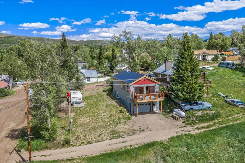 404 Bell Avenue Oak Creek, CO 80467