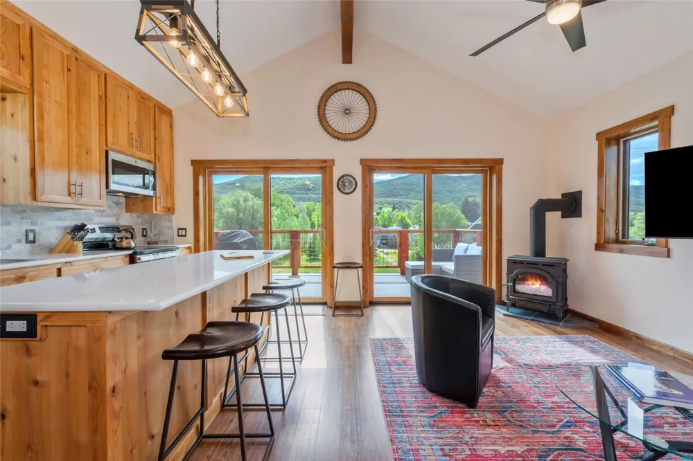 404 Bell Avenue Oak Creek, CO 80467