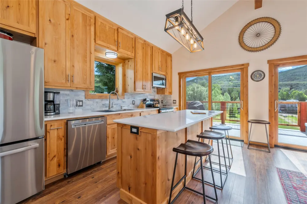 404 Bell Avenue Oak Creek, CO 80467