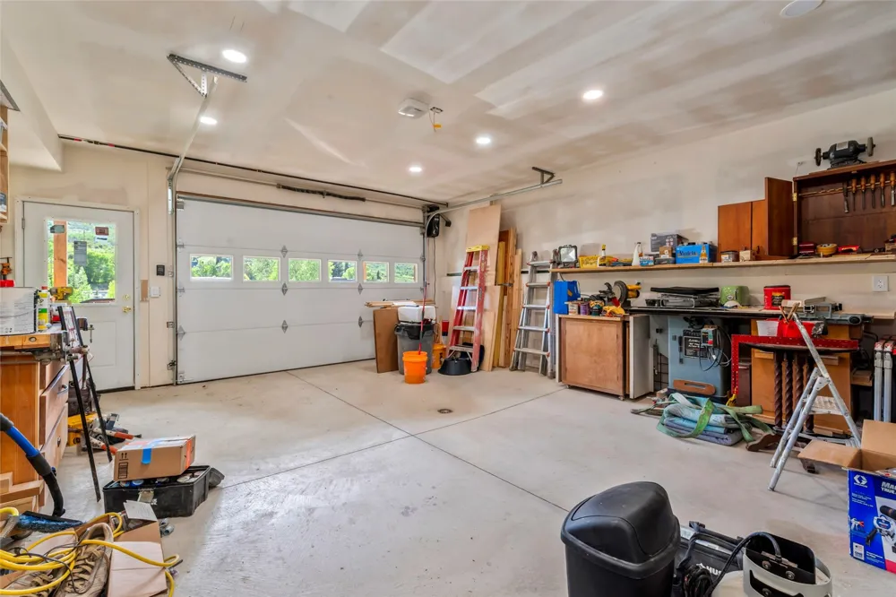 404 Bell Avenue Oak Creek, CO 80467