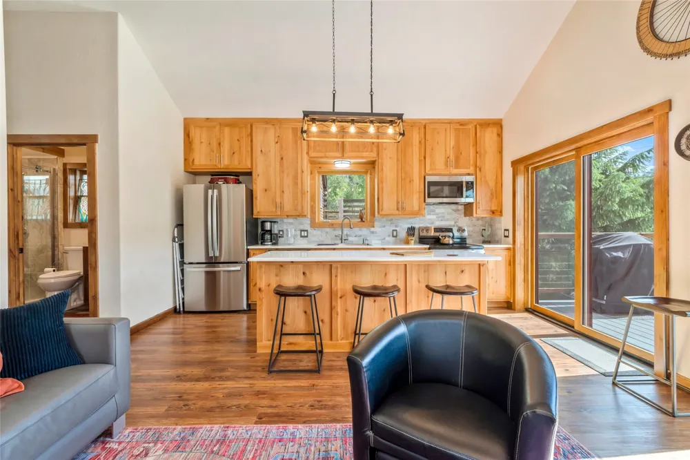 404 Bell Avenue Oak Creek, CO 80467